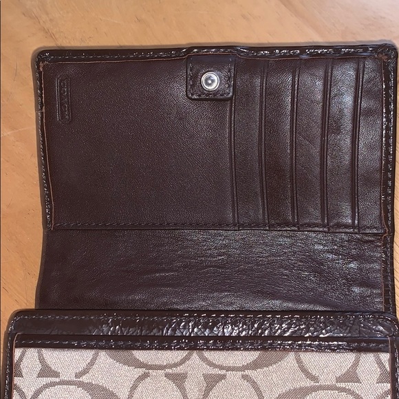 Coach Wallet - Picture 4 of 10